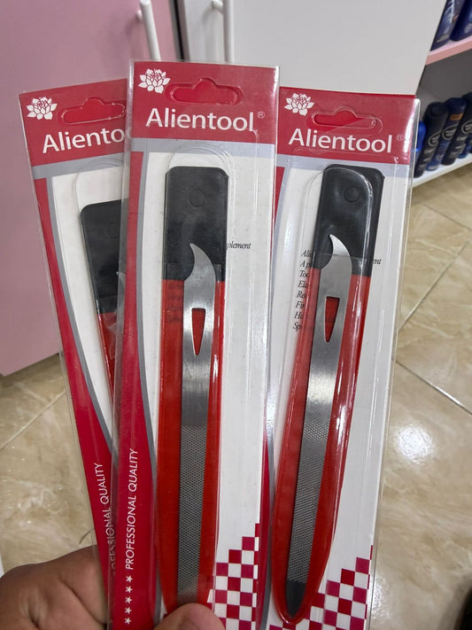 Metal nail file
