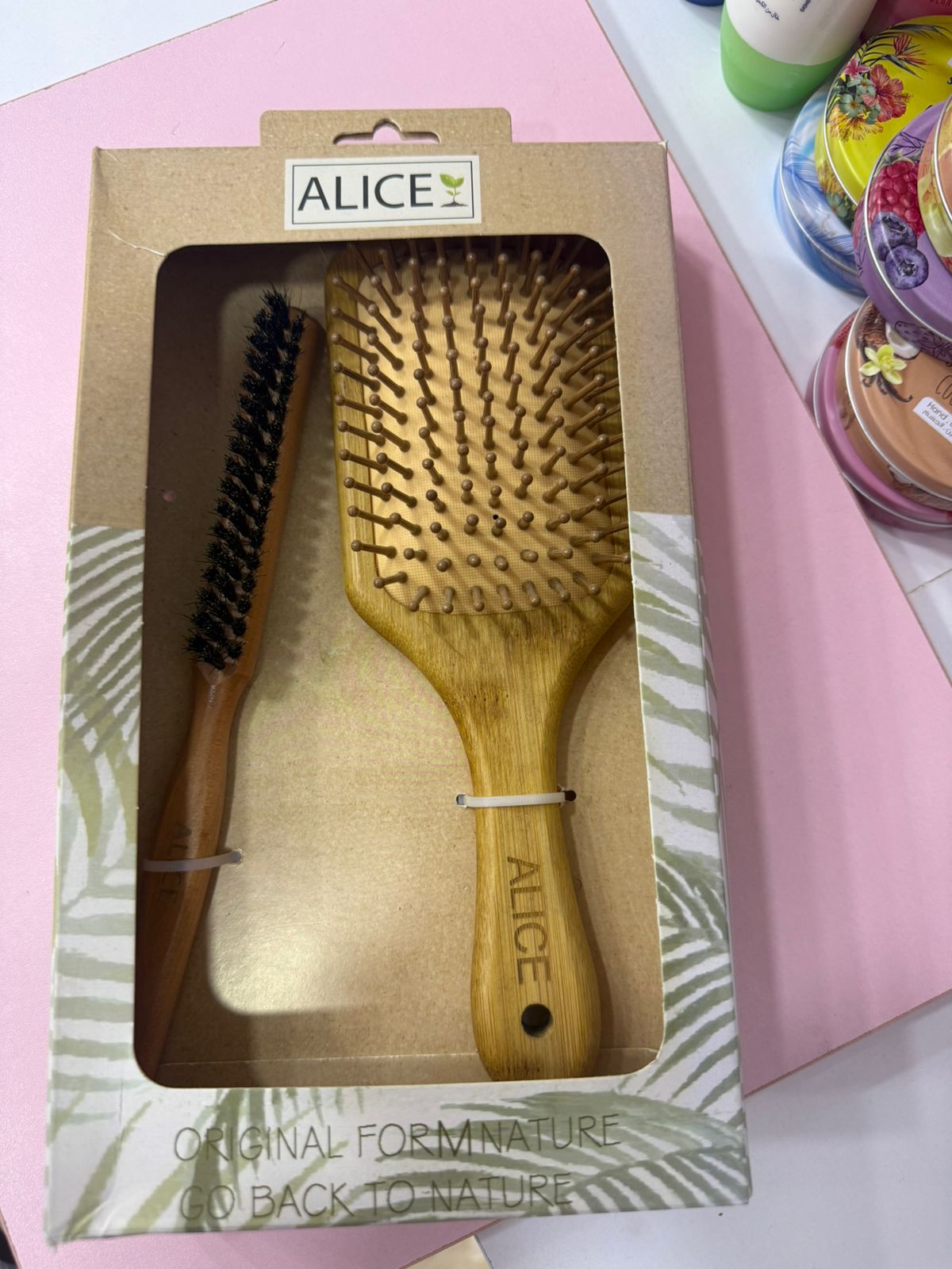 Alice wooden brush + baby hair